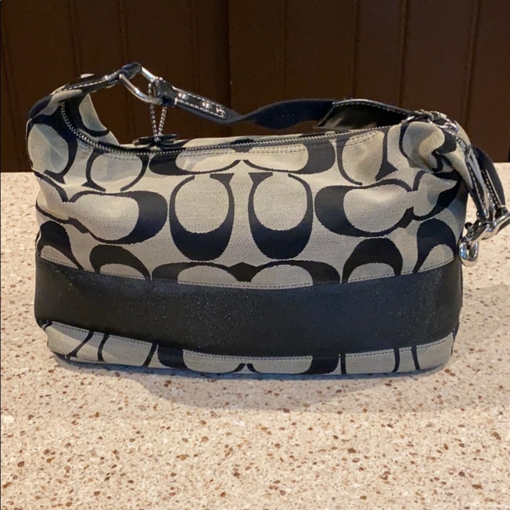 Coach purse - Picture 2 of 3